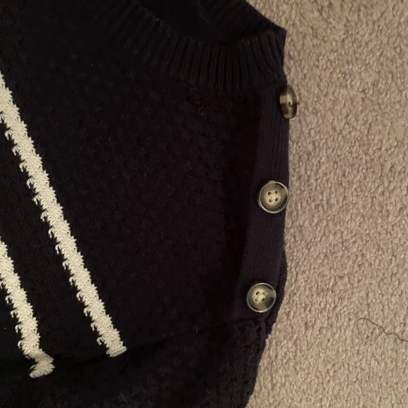 LINE sweater, XS Like New - Picture 2 of 2